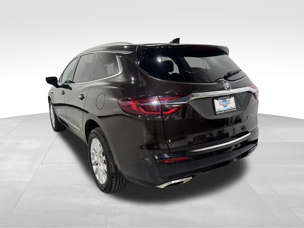Used 2018 Buick Enclave Premium AWD/4WD image 38