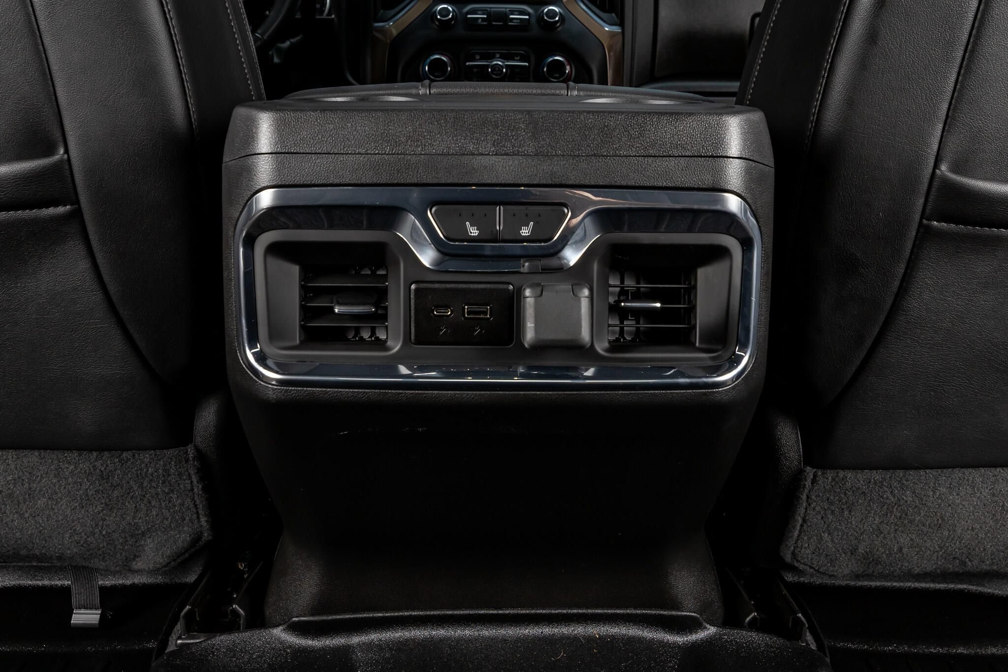 Used 2023 Chevrolet Silverado 2500 High Country AWD/4WD image 32