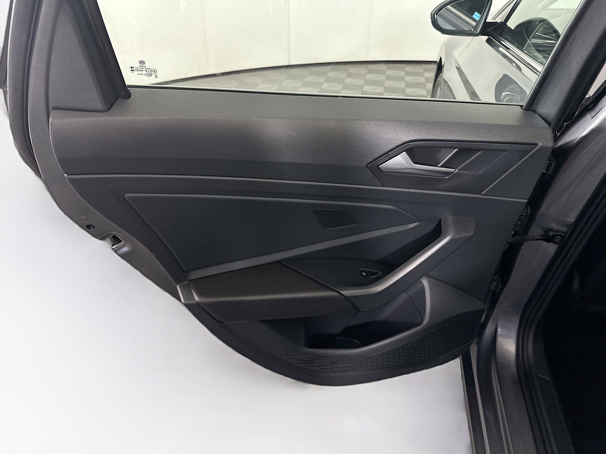 Used 2024 Volkswagen Jetta SE image 25