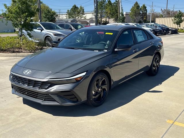New 2026 Hyundai Elantra Sport image 3