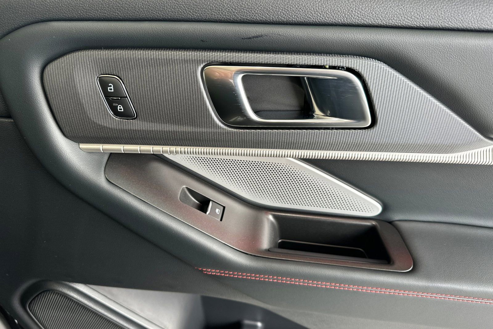 New 2026 Ford Explorer ST w/ Sun And Sound Package image 19