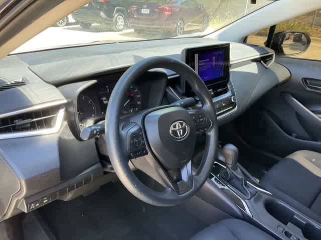 Used 2025 Toyota Corolla LE FWD image 10