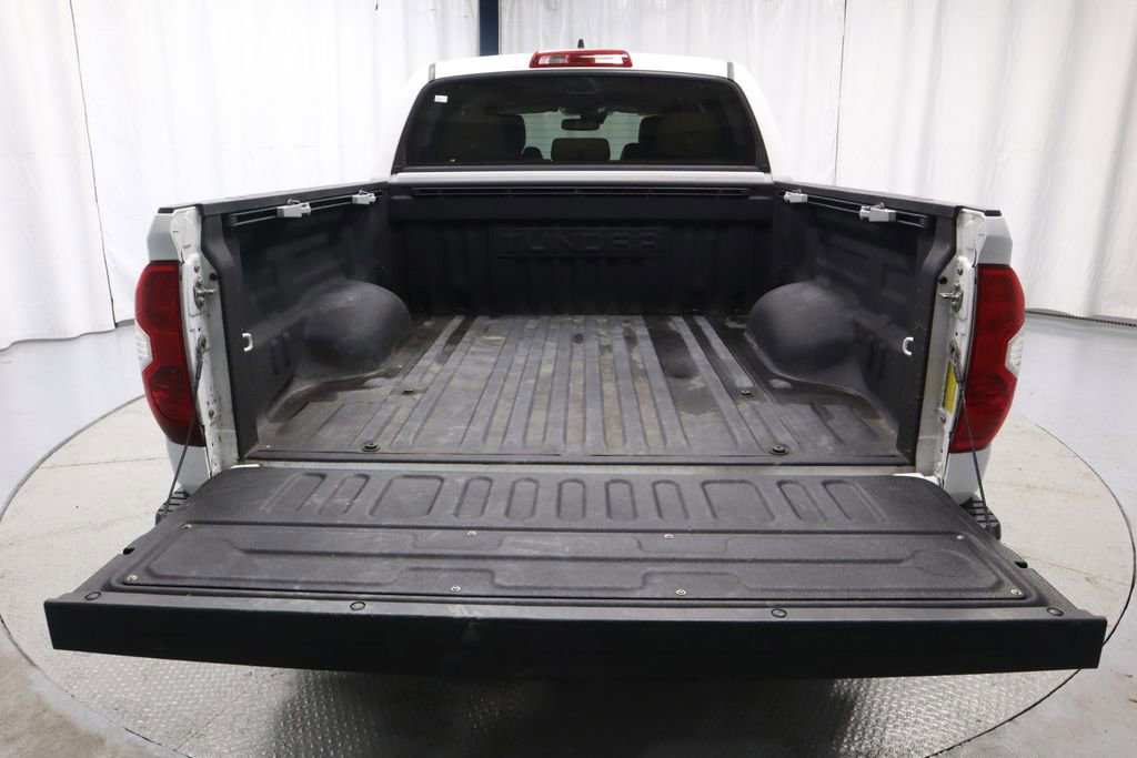 Used 2020 Toyota Tundra Limited w/ Limited Premium Package AWD/4WD image 20