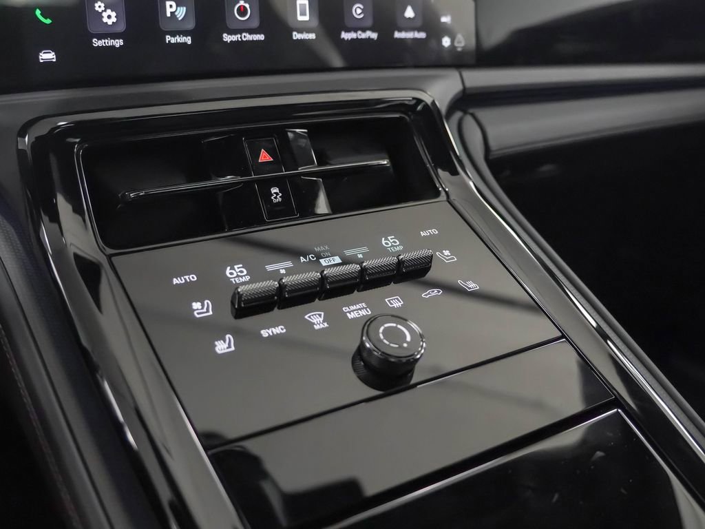 Certified 2025 Porsche Panamera 4 AWD/4WD image 22
