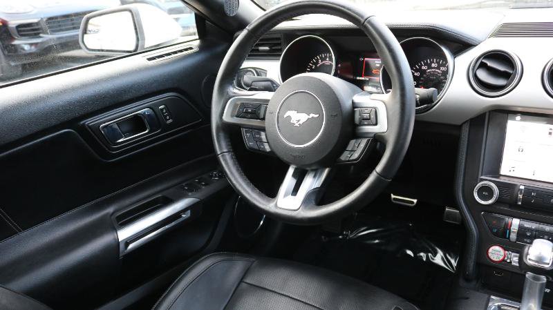 Used 2016 Ford Mustang Premium image 26