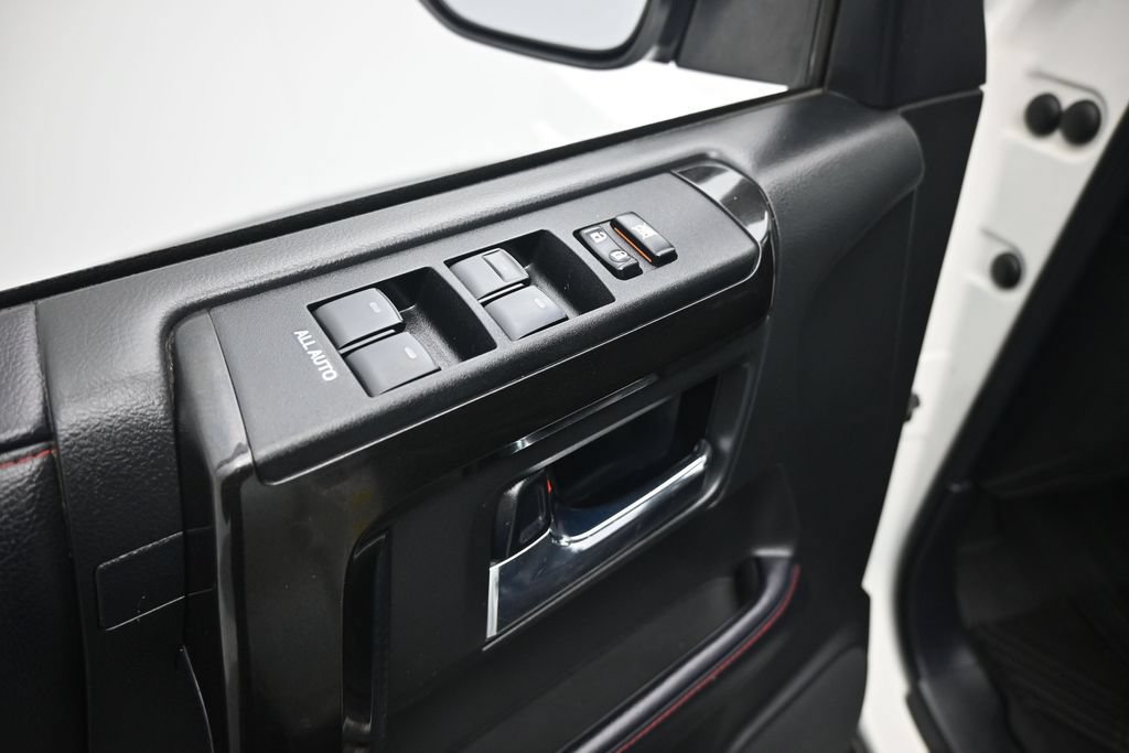 Used 2022 Toyota 4Runner TRD Off-Road AWD/4WD image 10