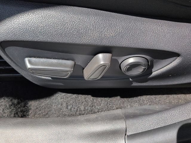Certified 2025 Toyota RAV4 XLE AWD/4WD image 16