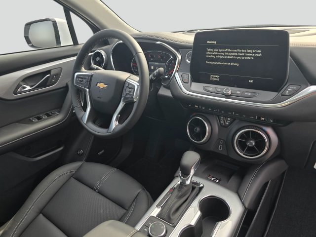 New 2026 Chevrolet Blazer LT w/ Sound & Technology Package AWD/4WD image 11