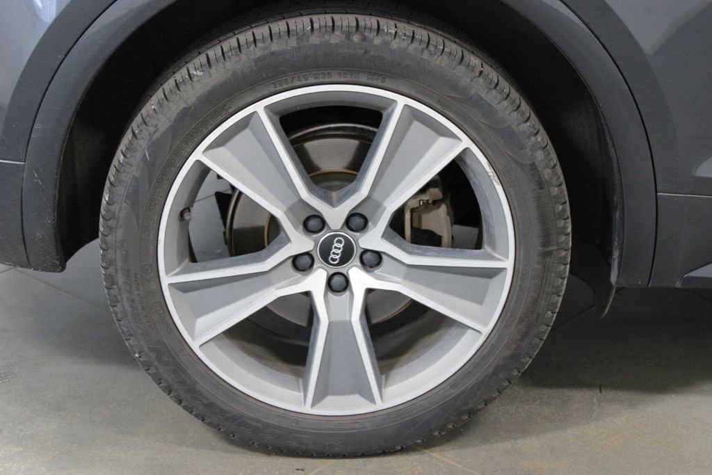 Used 2019 Audi Q5 2.0T Premium Plus w/ Premium Plus Package AWD/4WD image 13