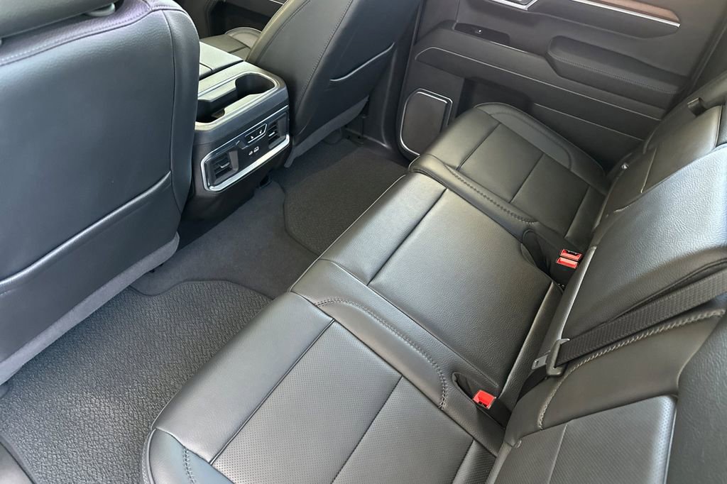 Used 2025 GMC Sierra 1500 Denali AWD/4WD image 12