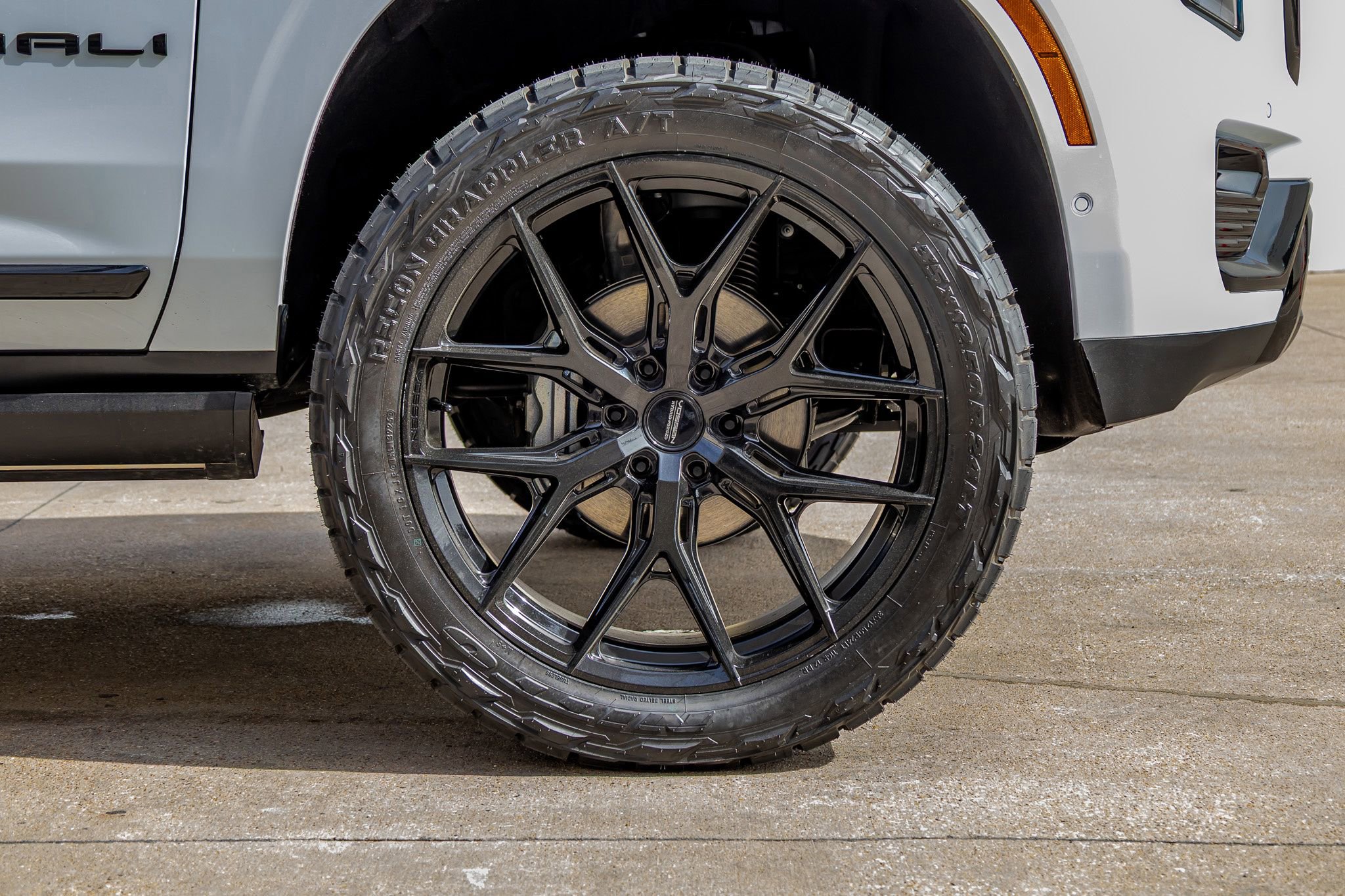 Used 2026 GMC Yukon XL Denali Ultimate image 12