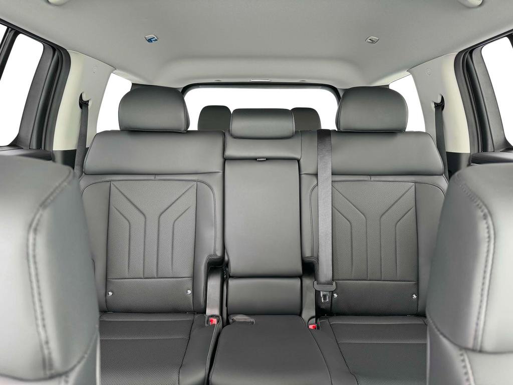 New 2025 Hyundai Santa Fe XRT image 17