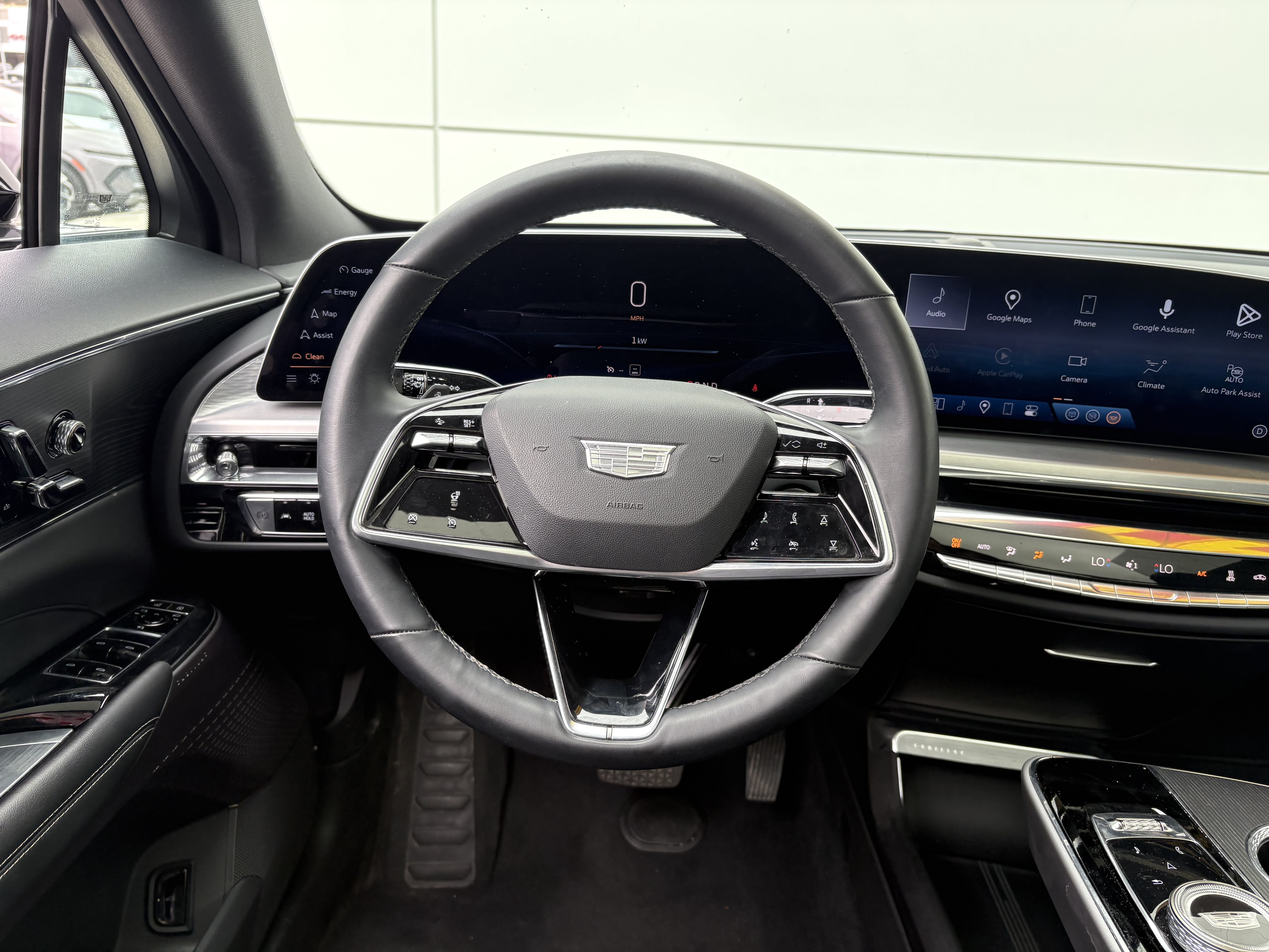 Certified 2024 Cadillac Lyriq Luxury AWD/4WD image 16