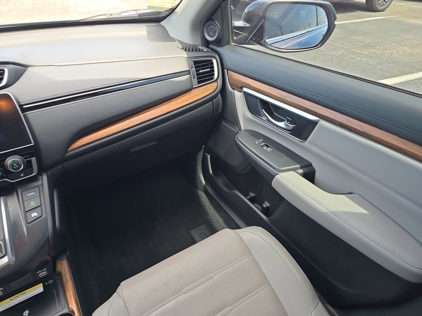 Used 2022 Honda CR-V Touring image 12