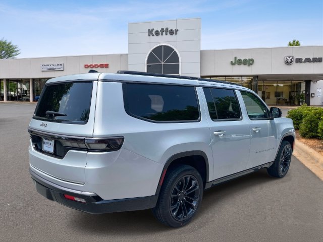 New 2026 Jeep Grand Wagoneer L Summit w/ Premium Group III AWD/4WD image 6