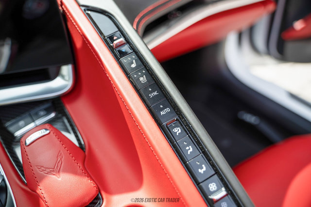Used 2020 Chevrolet Corvette Stingray Premium Cpe w/ 3LT Preferred Equipment Group RWD image 43