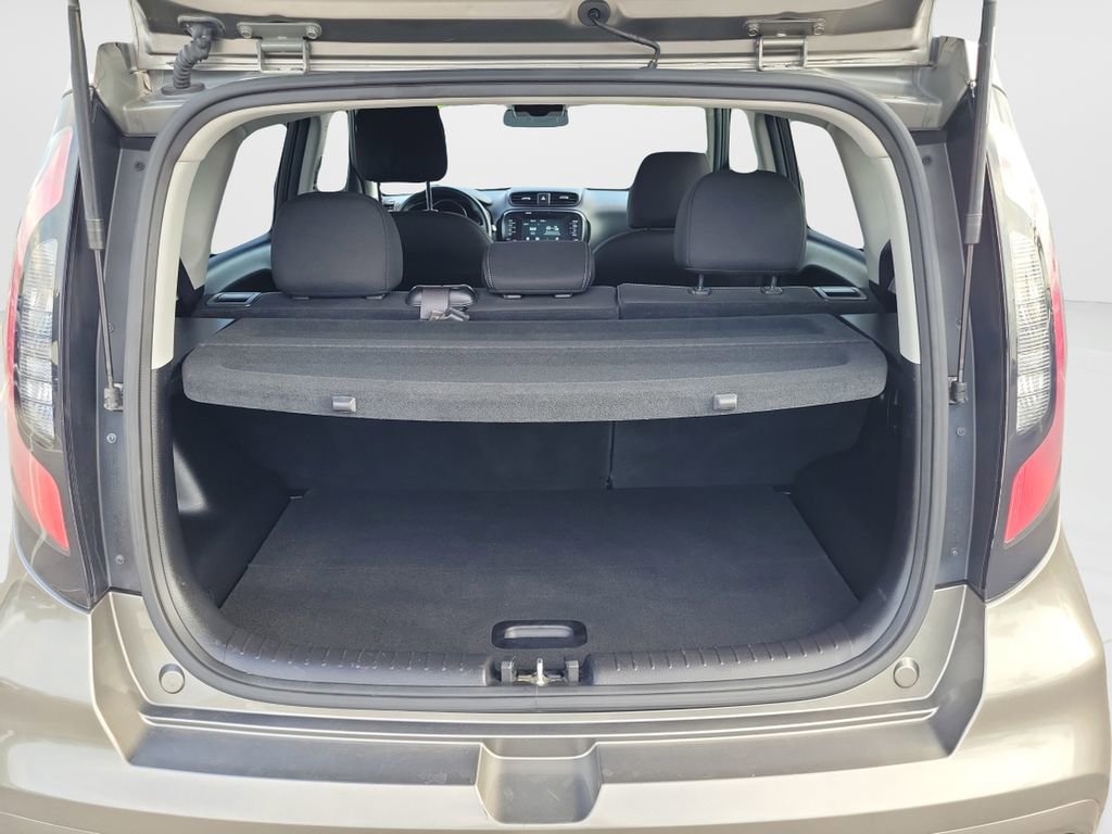 Used 2019 Kia Soul + FWD image 9