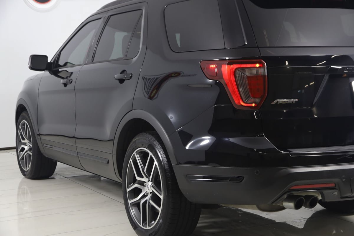 Used 2018 Ford Explorer Sport w/ Equipment Group 401A AWD/4WD image 26