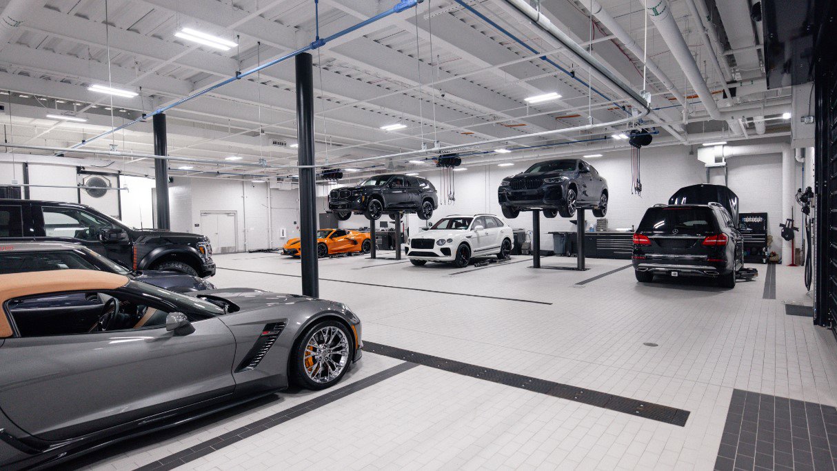 Used 2019 Audi e-tron Prestige w/ Prestige Package image 20