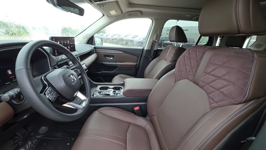 Certified 2026 Honda Pilot Elite image 11