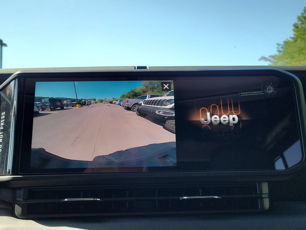 New 2026 Jeep Gladiator Sport AWD/4WD image 18
