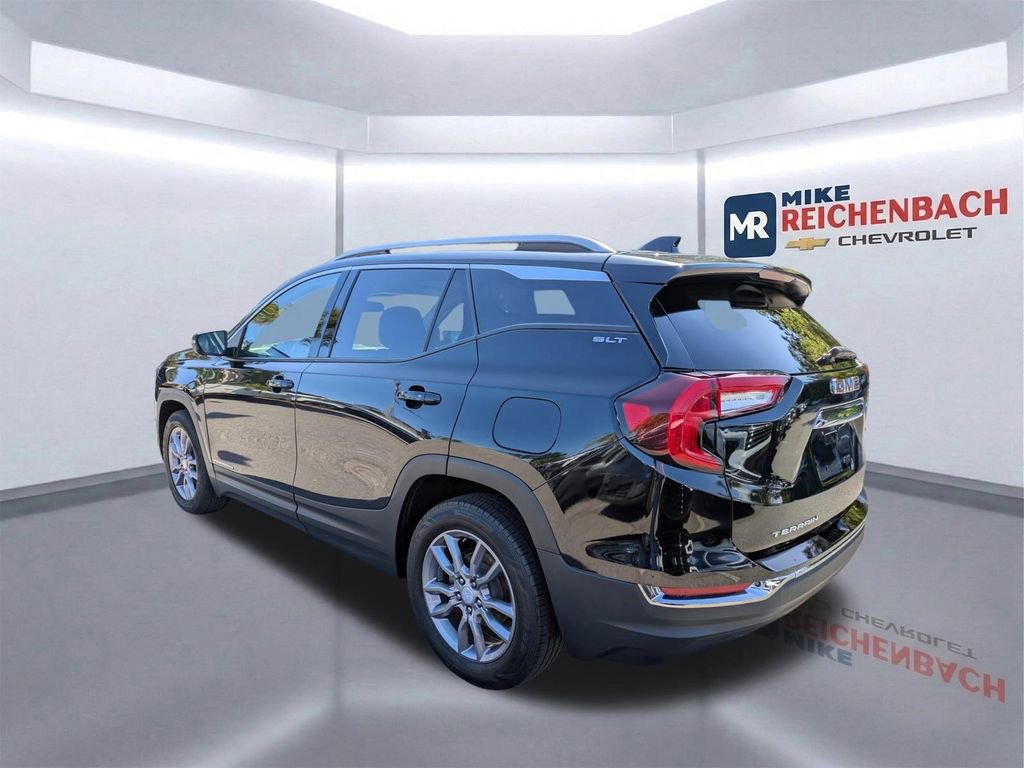 Used 2023 GMC Terrain SLT w/ Infotainment Package II image 6