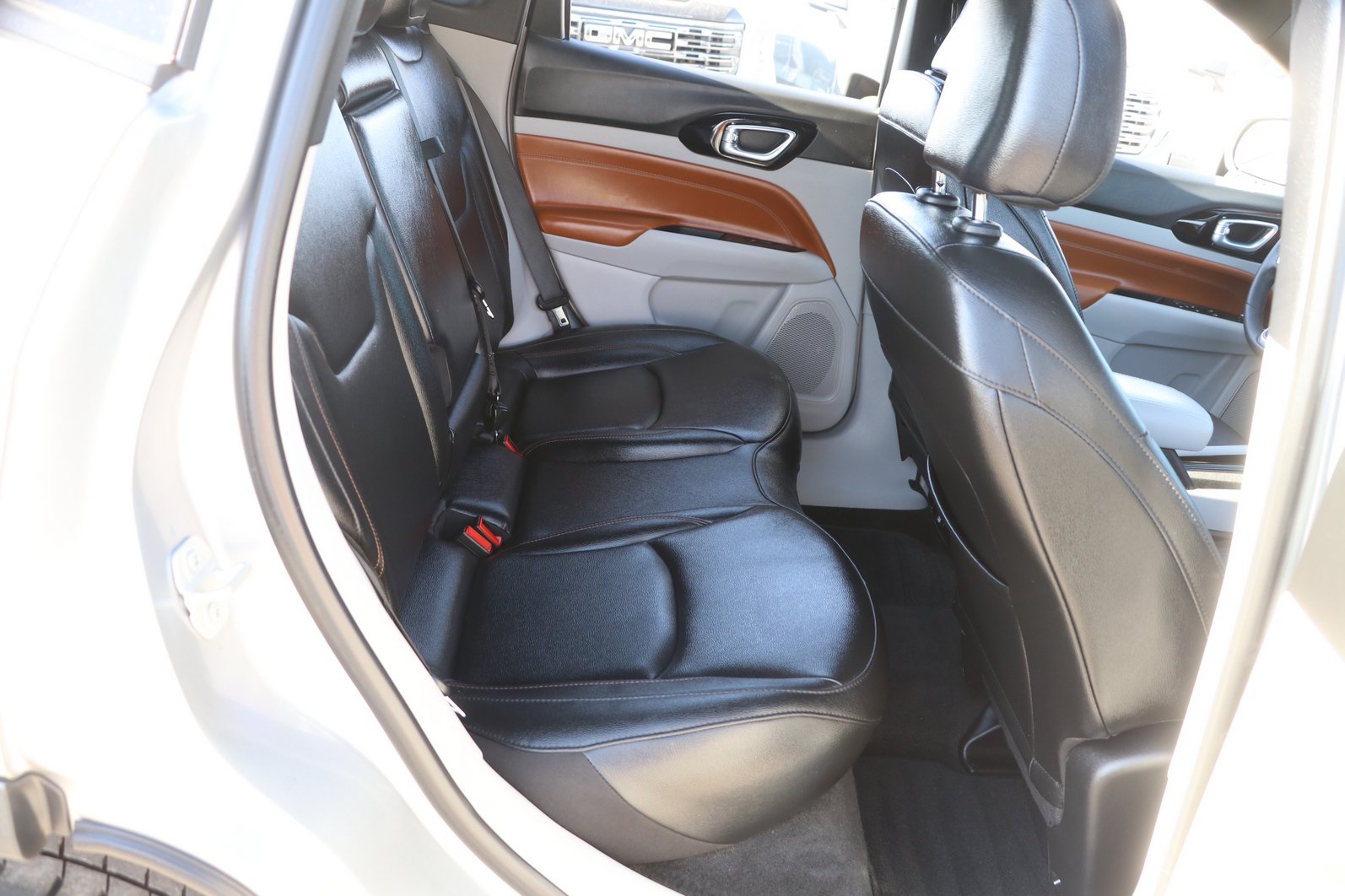 Used 2024 Jeep Compass Limited AWD/4WD image 30