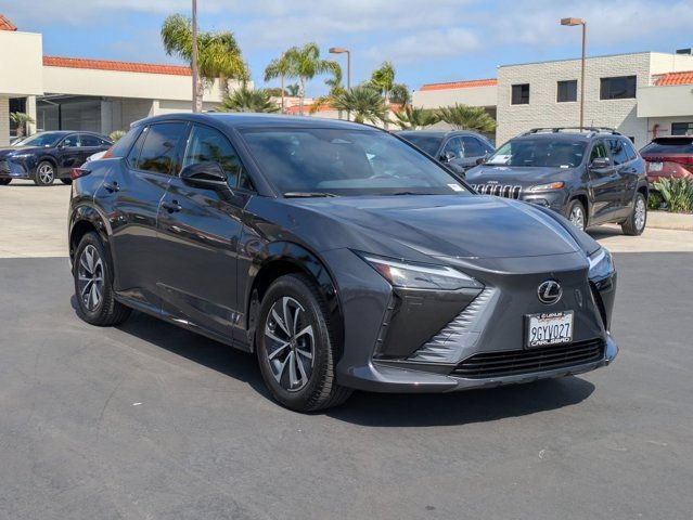 Used 2023 Lexus RZ 450e Premium w/ Technology Package AWD/4WD image 3