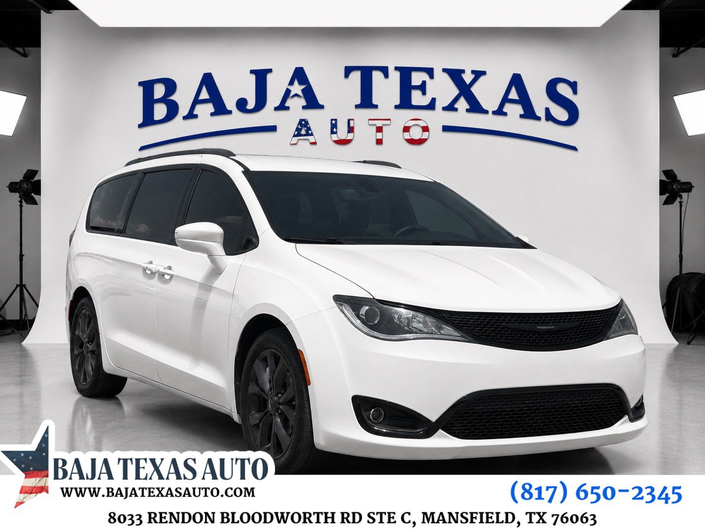 Used 2018 Chrysler Pacifica Touring-L Plus FWD image 1