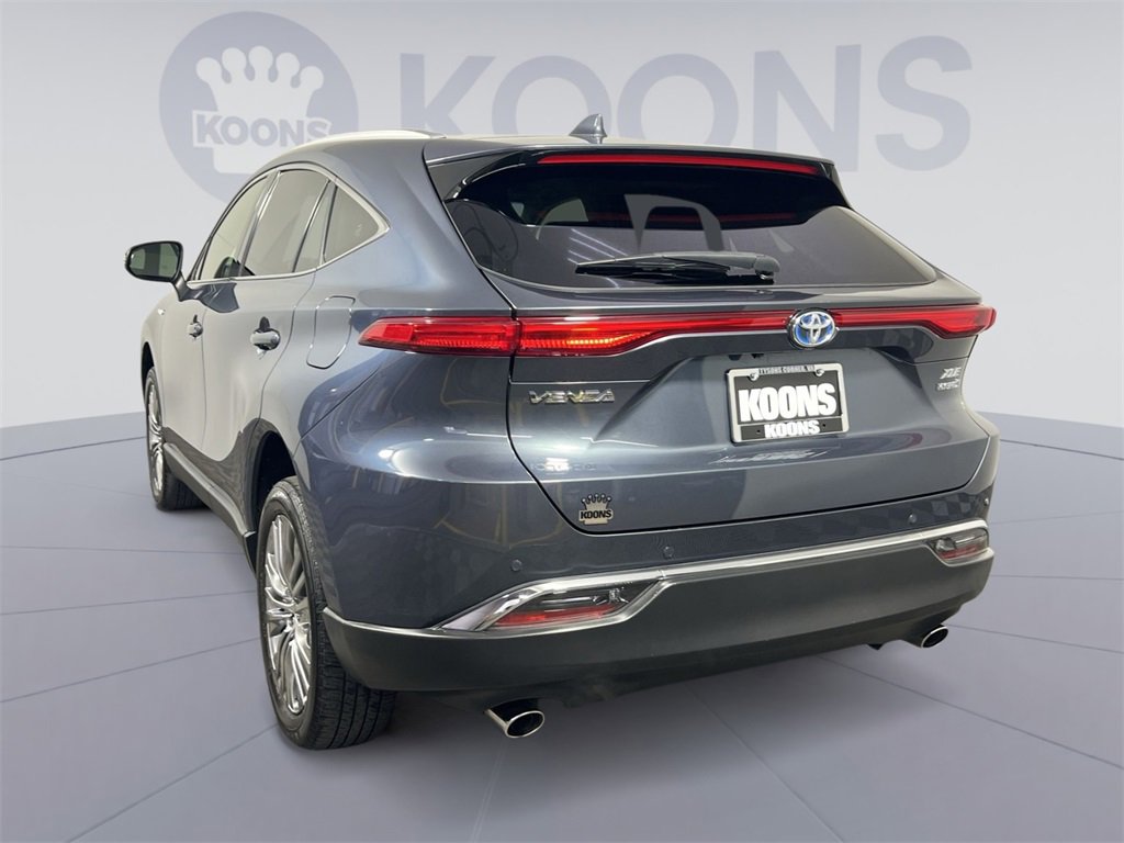 Used 2021 Toyota Venza XLE image 4