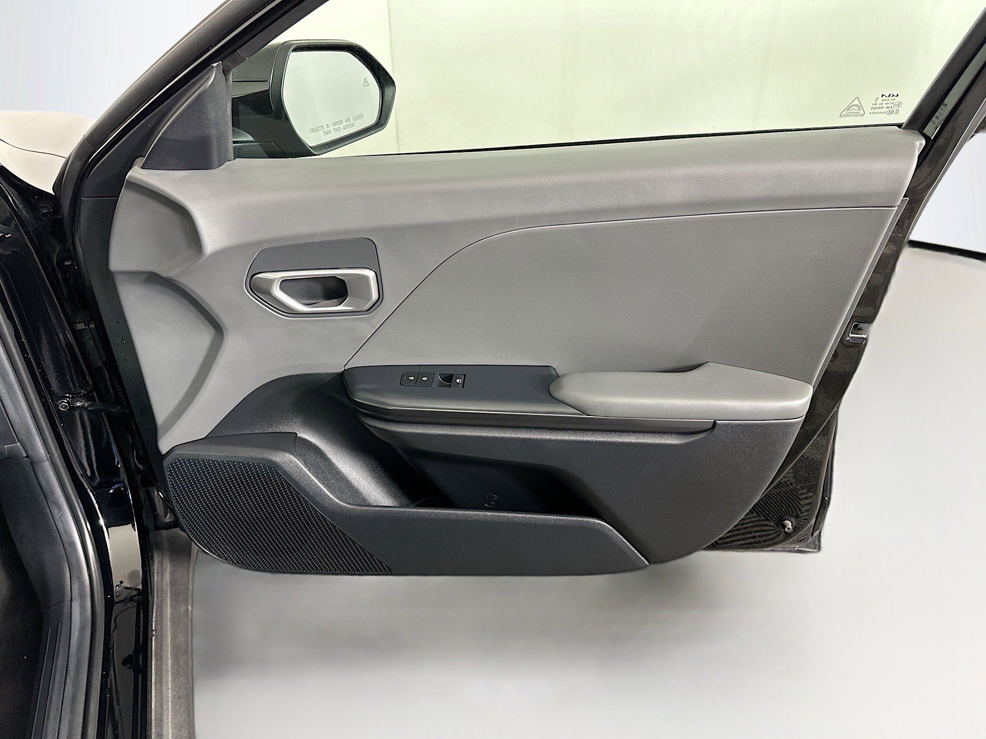 Used 2025 Kia K4 LXS image 32