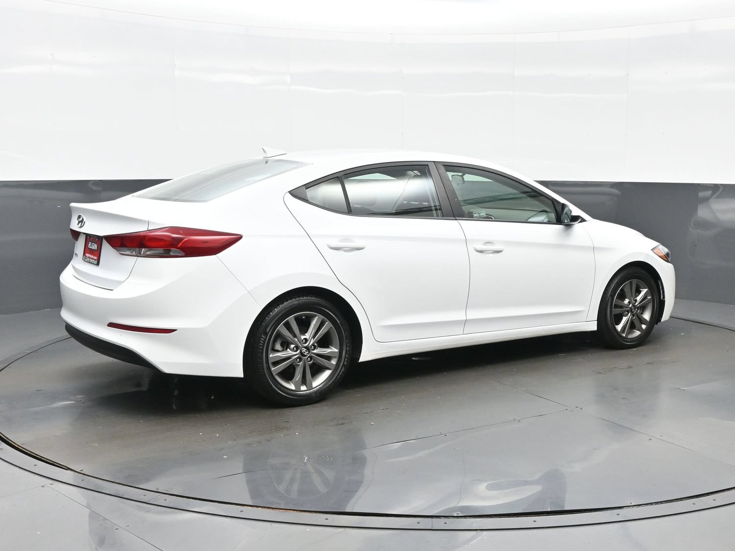 Used 2018 Hyundai Elantra SEL FWD image 6