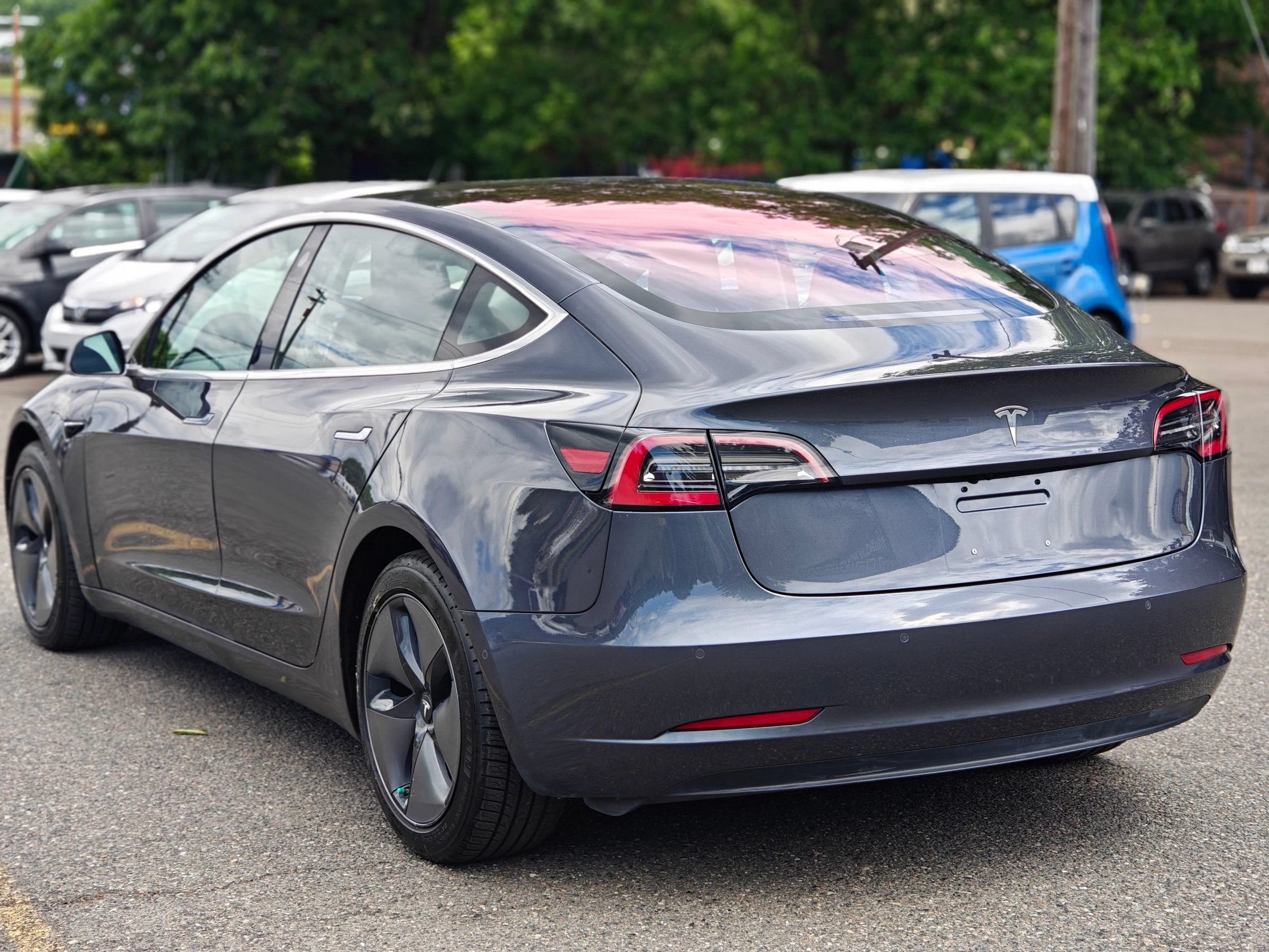 Used 2018 Tesla Model 3 Long Range RWD image 13