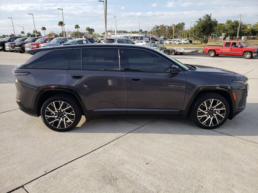 Used 2025 Jeep Wagoneer S Limited image 5