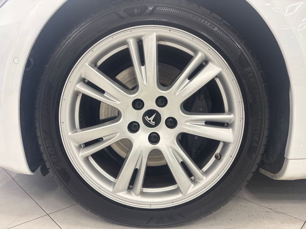 Used 2020 Tesla Model S Long Range Plus image 41