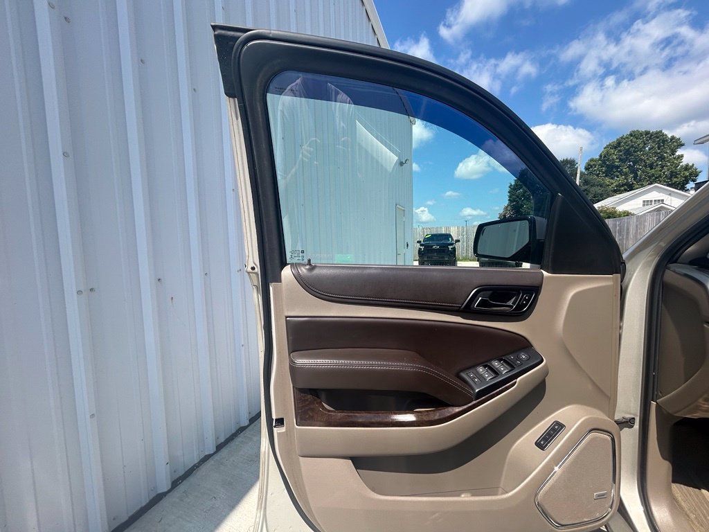 Used 2016 Chevrolet Tahoe LT RWD image 15