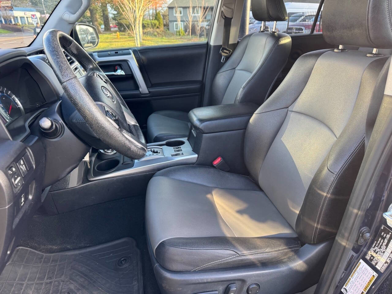 Used 2016 Toyota 4Runner SR5 Premium AWD/4WD image 11
