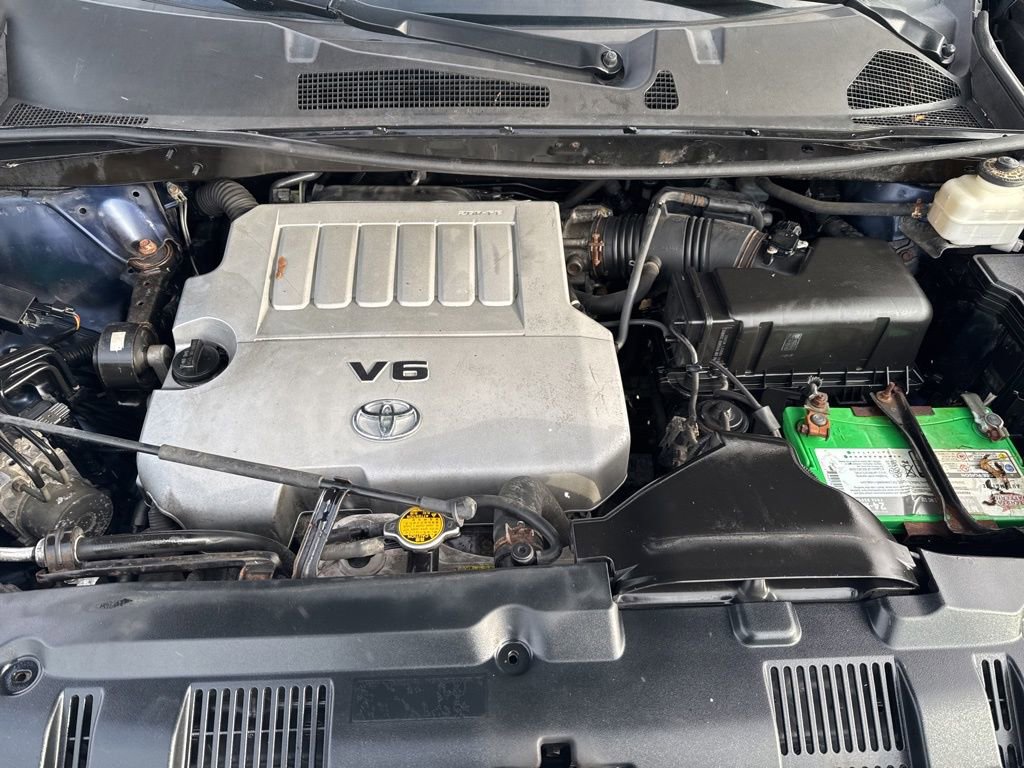 Used 2011 Toyota Highlander 4WD w/ Tech Pkg image 9