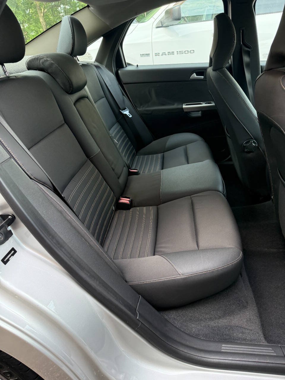 Used 2009 Volvo S40 2.4i FWD image 16
