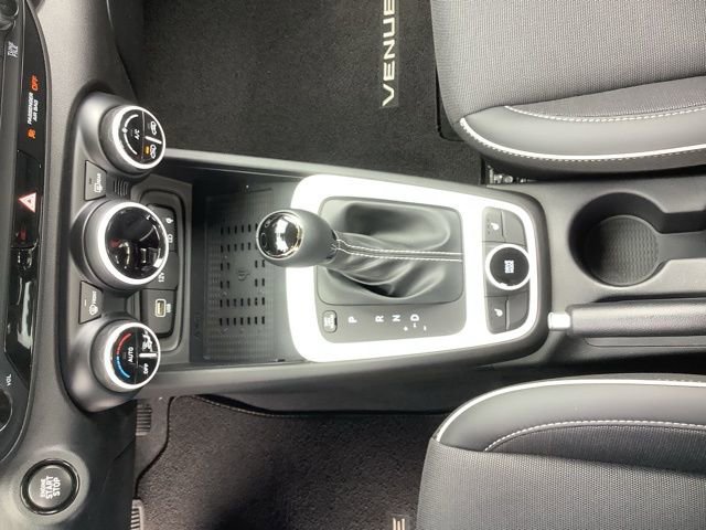 Certified 2025 Hyundai Venue Limited image 23
