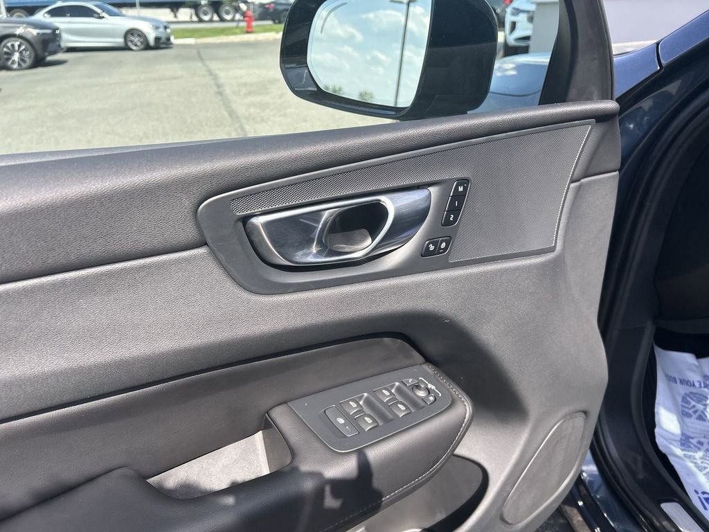 Certified 2024 Volvo XC60 B5 Core w/ Climate Package AWD/4WD image 16