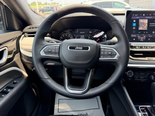 Used 2024 Jeep Compass Limited AWD/4WD image 11
