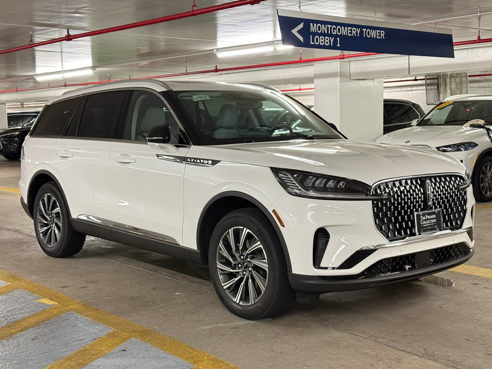 New 2026 Lincoln Aviator AWD image 6