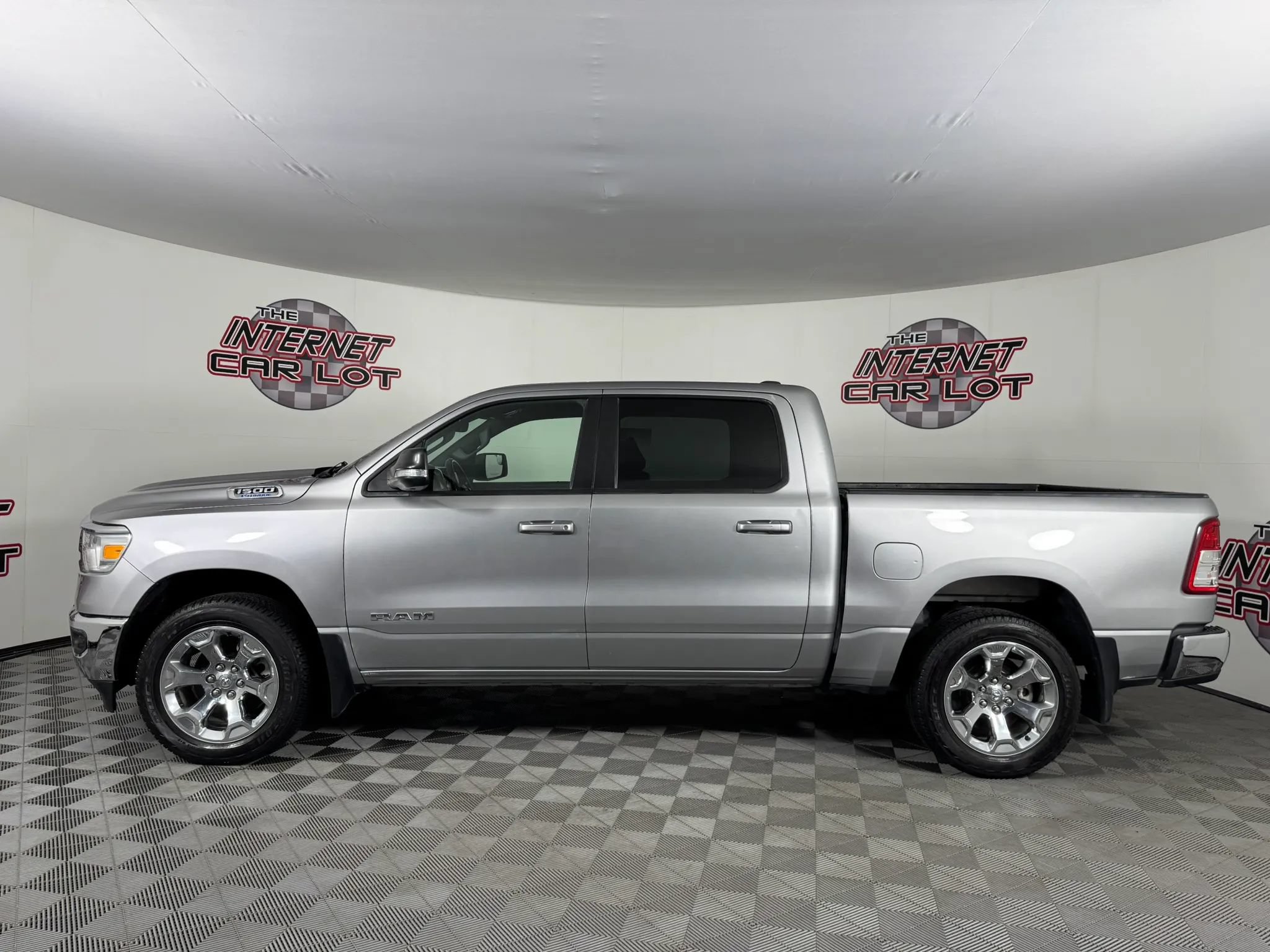 Used 2022 RAM 1500 Big Horn AWD/4WD image 4