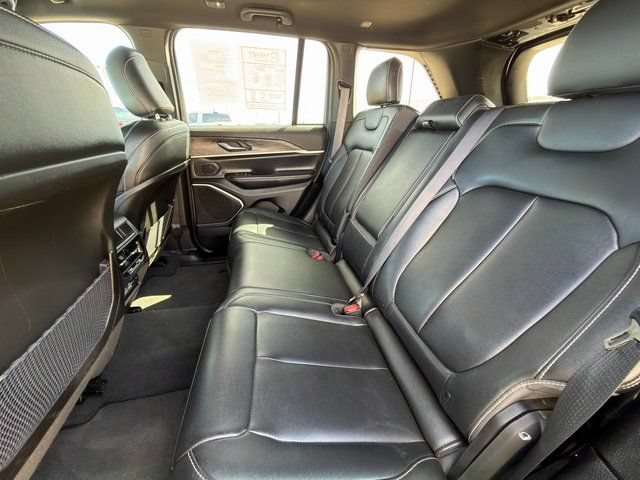 Used 2024 Jeep Grand Cherokee Limited 4xe AWD/4WD image 28