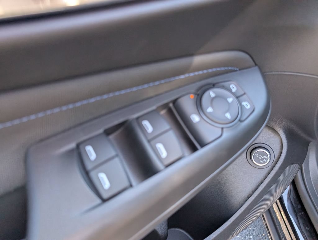 New 2026 Buick Envista Sport Touring w/ Convenience I Package FWD image 16