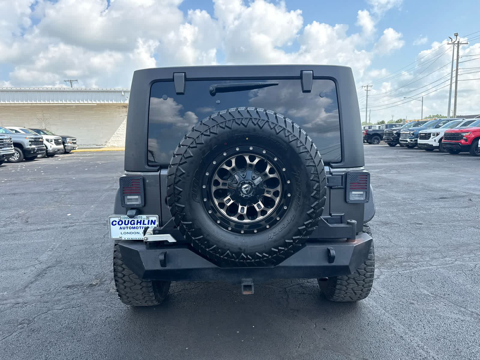 Used 2016 Jeep Wrangler Unlimited Sahara w/ Connectivity Group AWD/4WD image 4