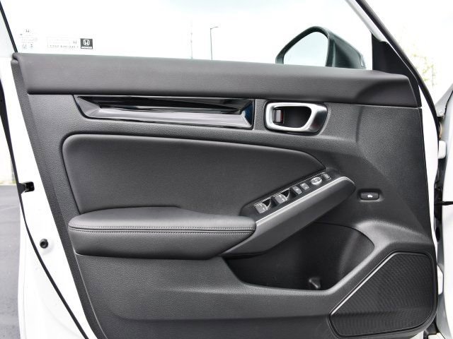 Used 2025 Honda Civic Sport Touring image 11