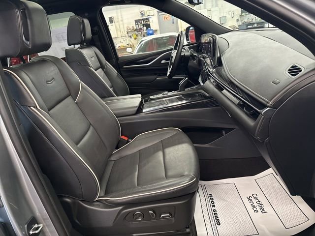 Used 2023 Cadillac Escalade ESV Sport w/ Touring Package AWD/4WD image 28