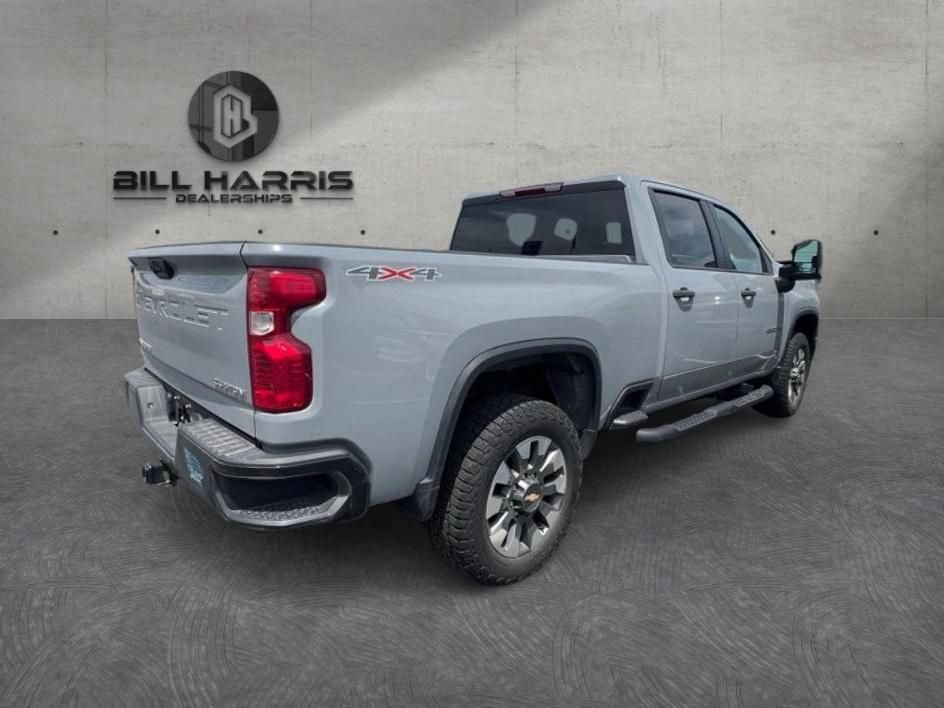Used 2024 Chevrolet Silverado 2500 Custom w/ Custom Convenience Package AWD/4WD image 5
